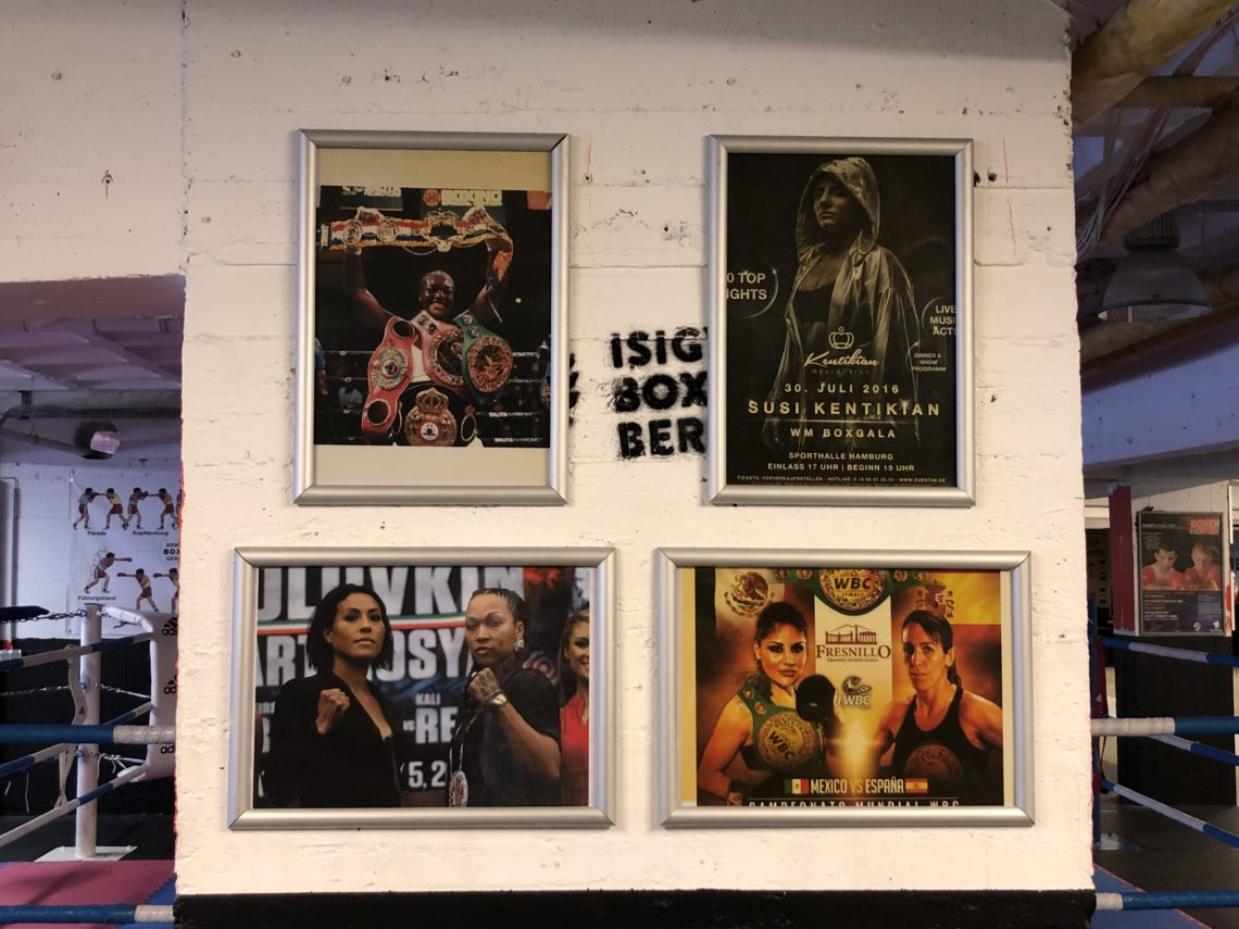 Bilderwand im Isigym Boxsport Verein